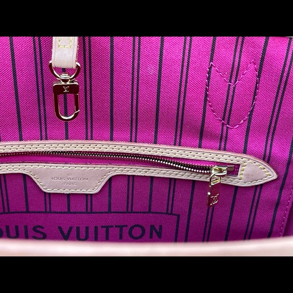 🛍SOLD🛍 Authentic Louis Vuitton Neverfull MM - Picture 9 of 13